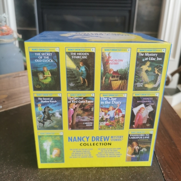 Mint condition ten Nancy Drew mystery books in a beautiful box set - Picture 7 of 11